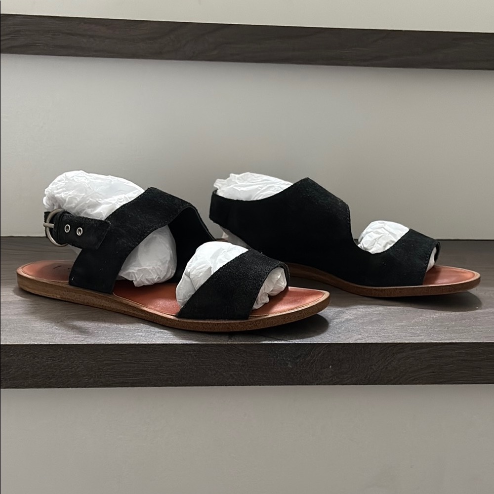 1.STATE Caleb Black Suede Leather Sandals Size 6 Ankle Strap Comfort Flats